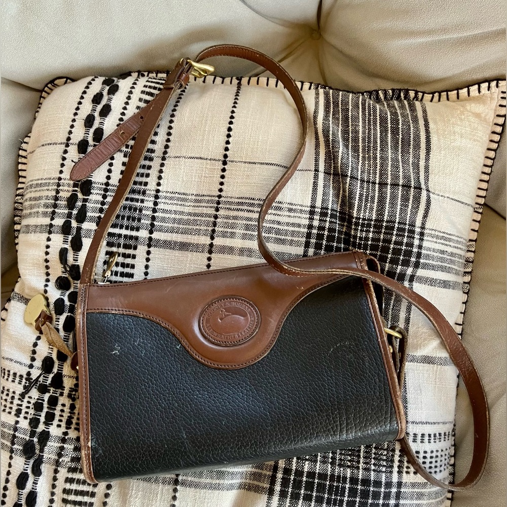 Dooney and Bourke Vintage Original Classic Black Leather Crossbody Bag